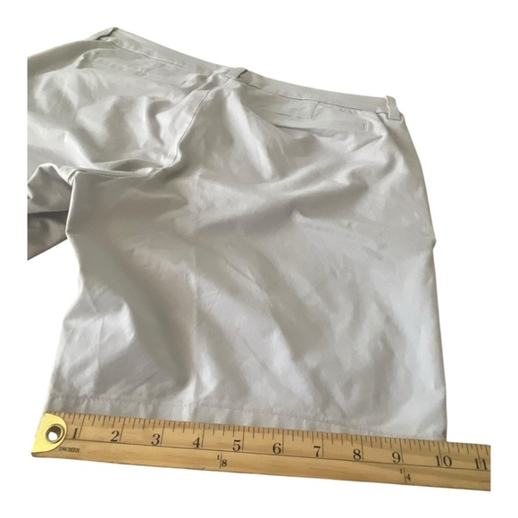 J. Crew White Bermuda Shorts Classic Lightweight Design - Picture 6 of 7